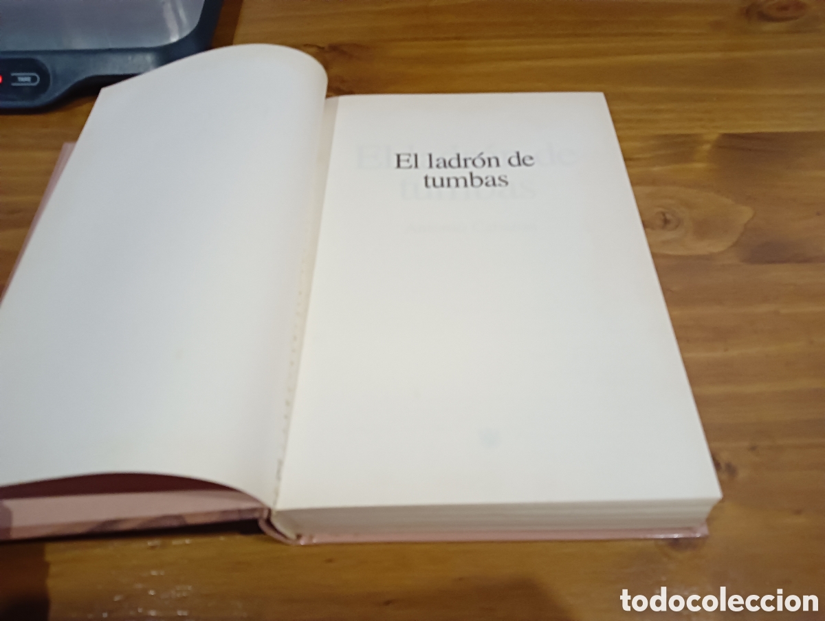 Libros de segunda mano: El ladr&oacute;n de tumbas. Antonio cabanas - Foto 2