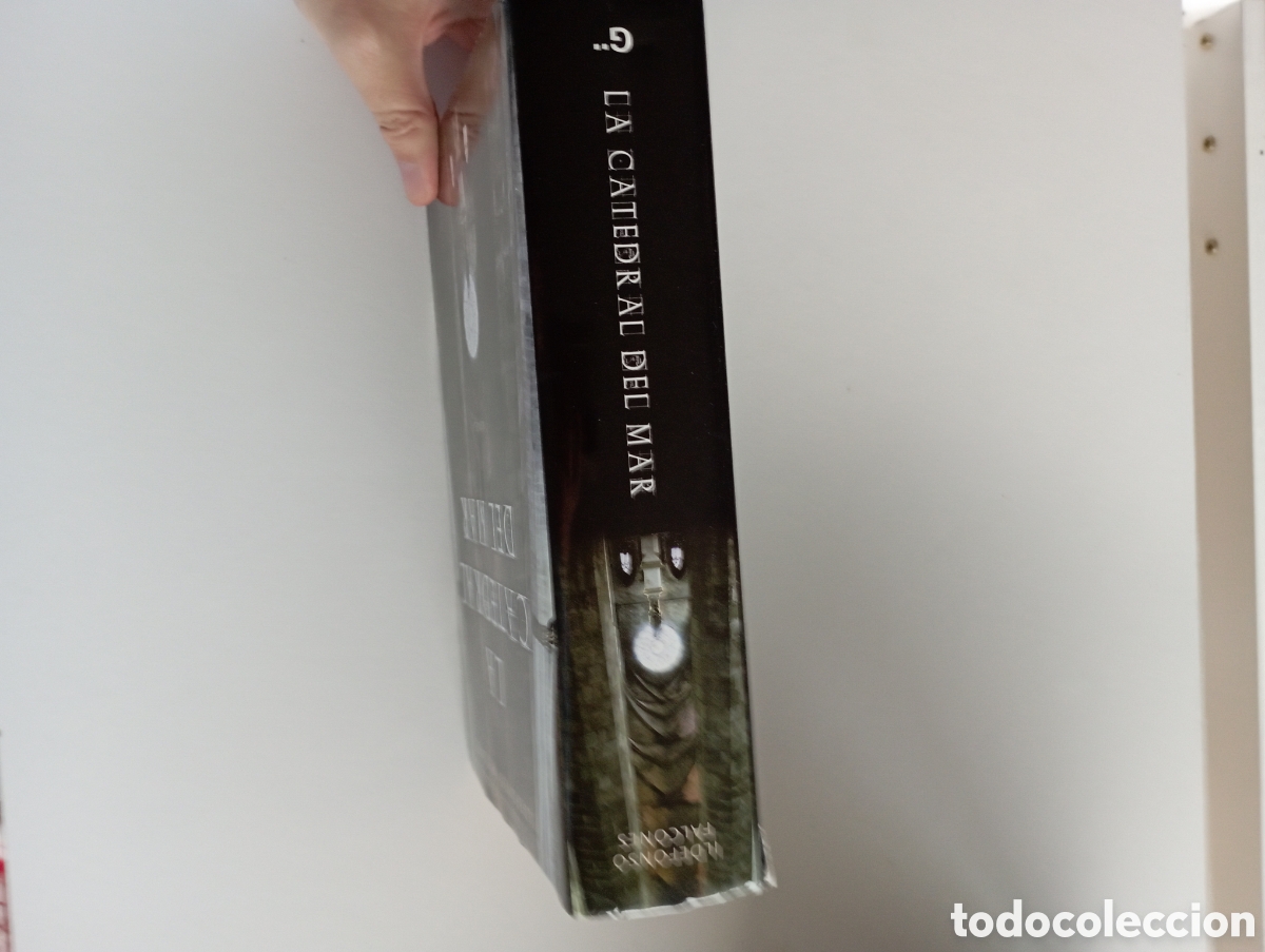 Libros de segunda mano: Libro la Catedral del Mar - Foto 2