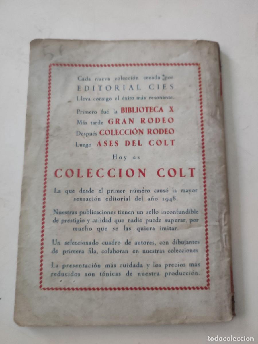 Libros de segunda mano: Colecci&oacute;n Colt. Uno menos. - Foto 2