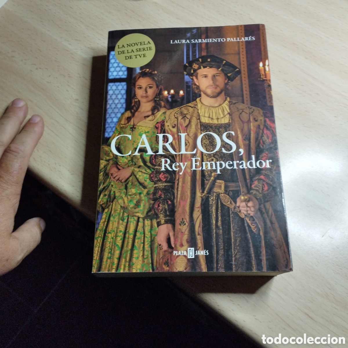 Livros em segunda m&atilde;o: Carlos, Rey Emperador. Laura Sarmiento Pallares. 2015. Plaza & Jan&eacute;s