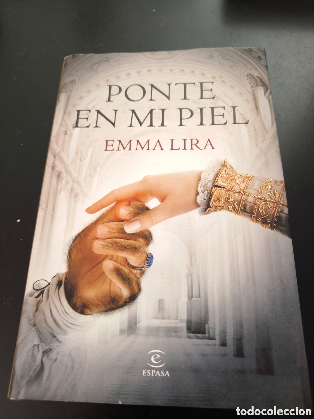 Second hand books: Ponte en mi piel. Emma lira