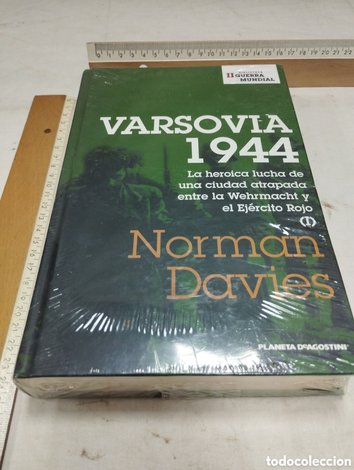 Libros de segunda mano: Varsovia 1944. Norman Davies. - Foto 1