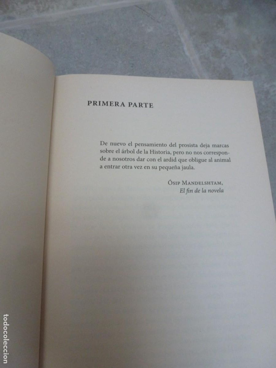 Libros de segunda mano: HHhH. LAURENT BINET. C&Iacute;RCULO DE LECTORES - Foto 5