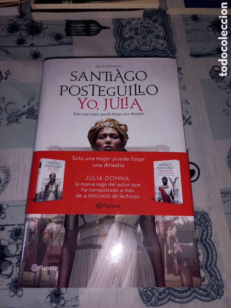 Libros de segunda mano: YO , JULIA - SANTIAGO POSTEGUILLO - Foto 1