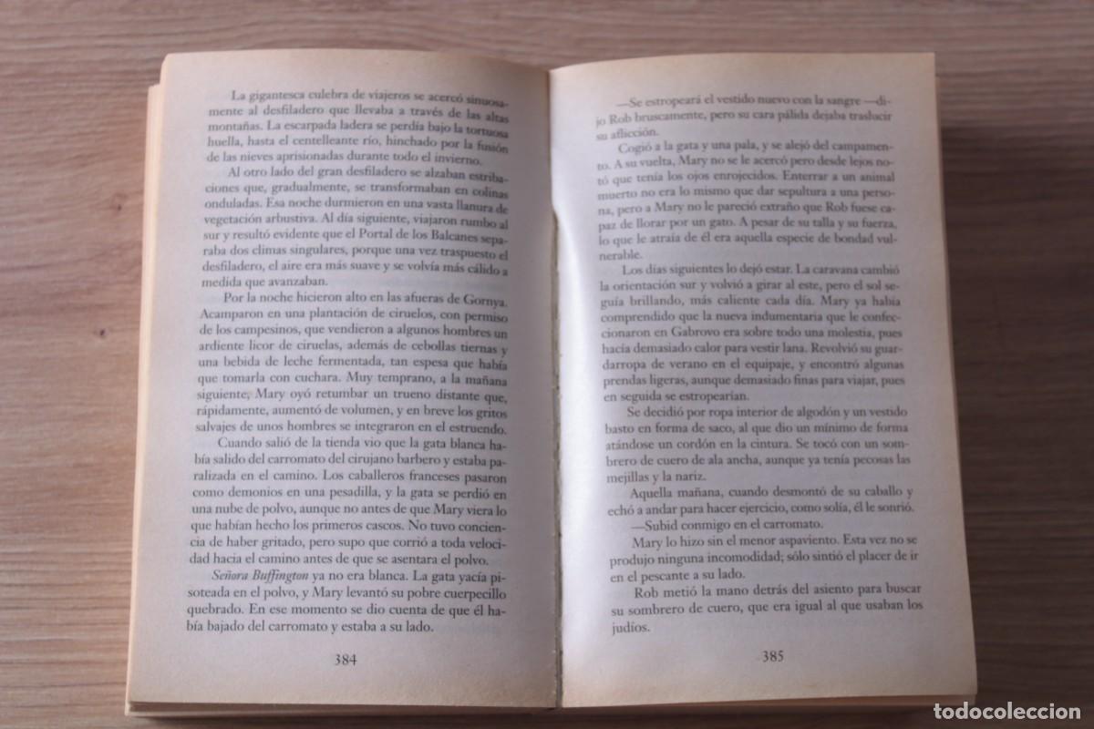 Libros de segunda mano: El m&eacute;dico Noah Gordon - Foto 4
