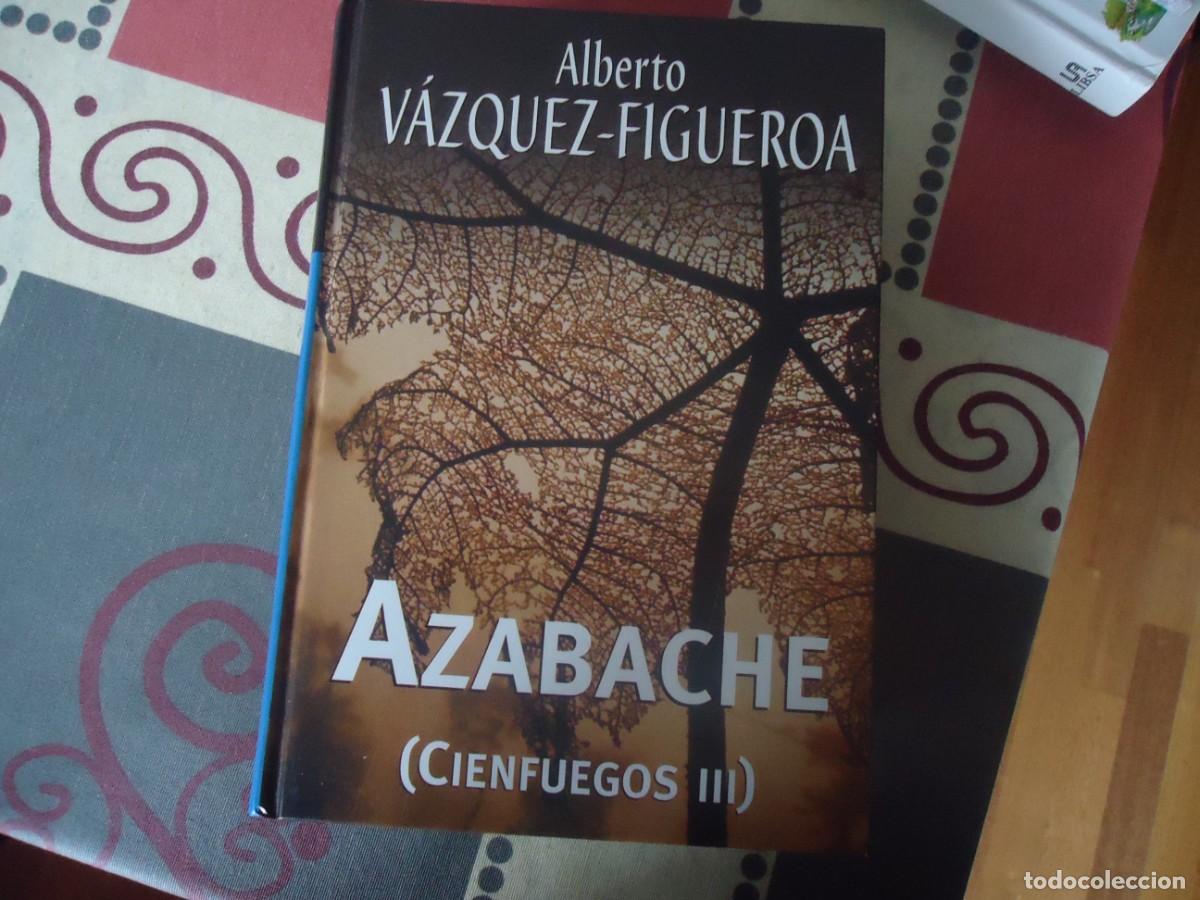 Libros de segunda mano: AZABACHE ( CIENFUEGOS 3)