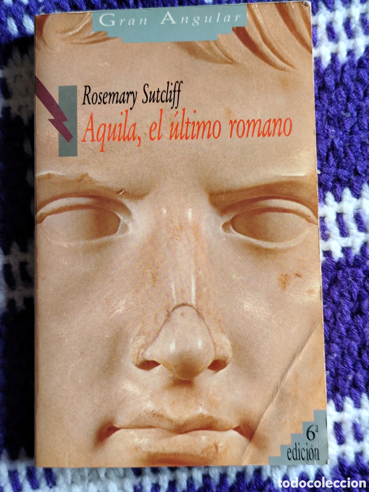 Libros de segunda mano: Aquila el &uacute;ltimo romano Rosemary Sutcligf Gran Angular