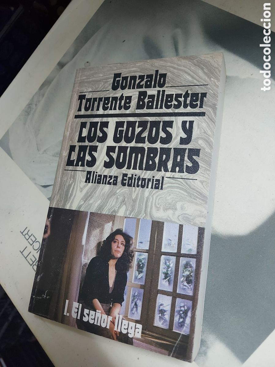 Livres d'occasion: LOS GOZOS Y LAS SOMBRAS a&ntilde;o 1988