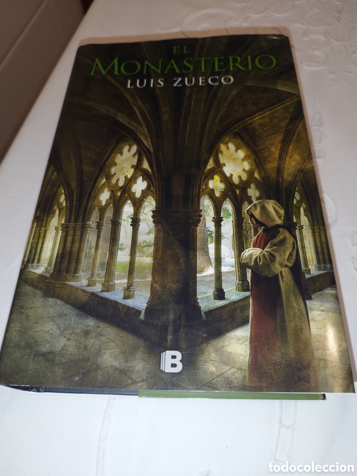 Libros de segunda mano: LUIS ZUECO: EL MONASTERIO. ED. B, 2018 PRIMERA EDICION.