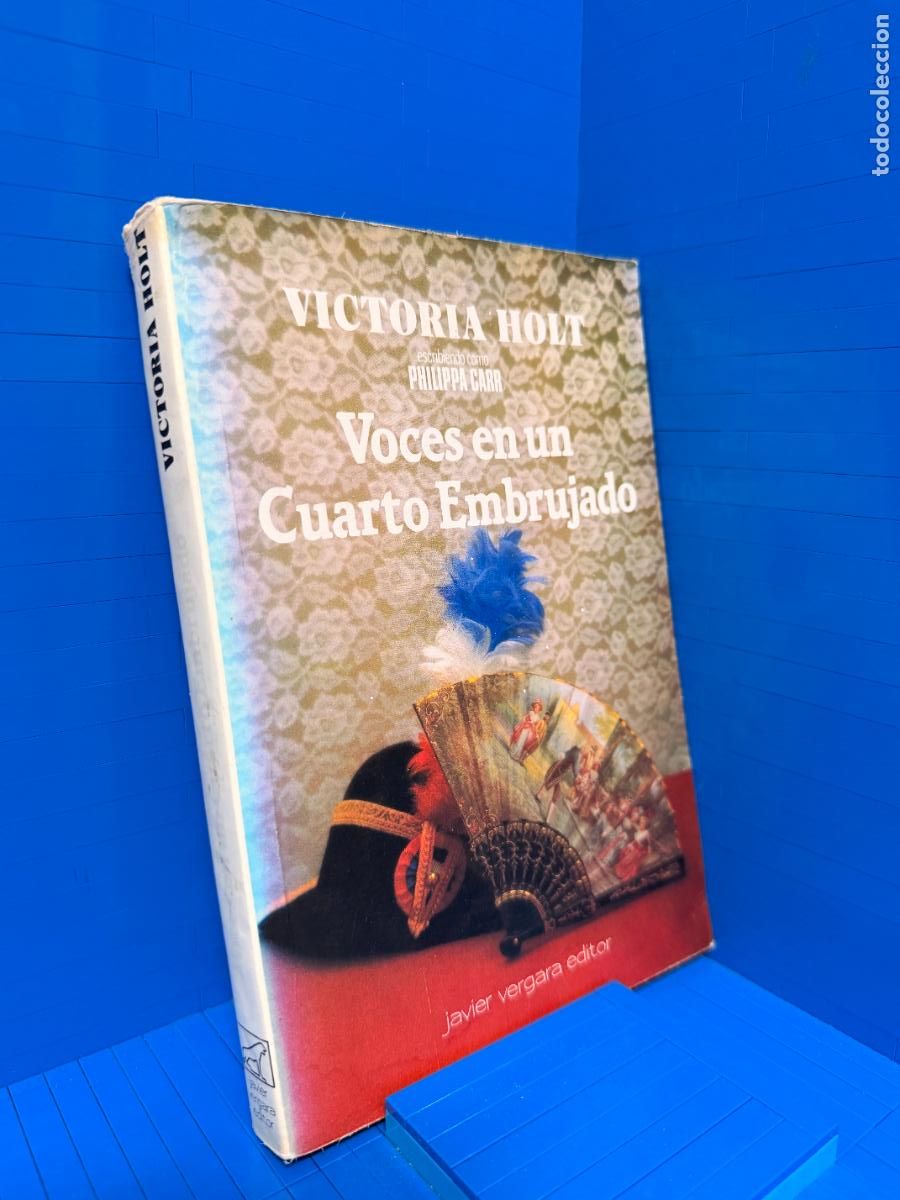 Libros de segunda mano: VOCES EN UN CUARTO EMBRUJADO &ndash; ED. JAVIER VERGARA EDITOR &ndash; 1985 &ndash; VICTORIA HOLT
