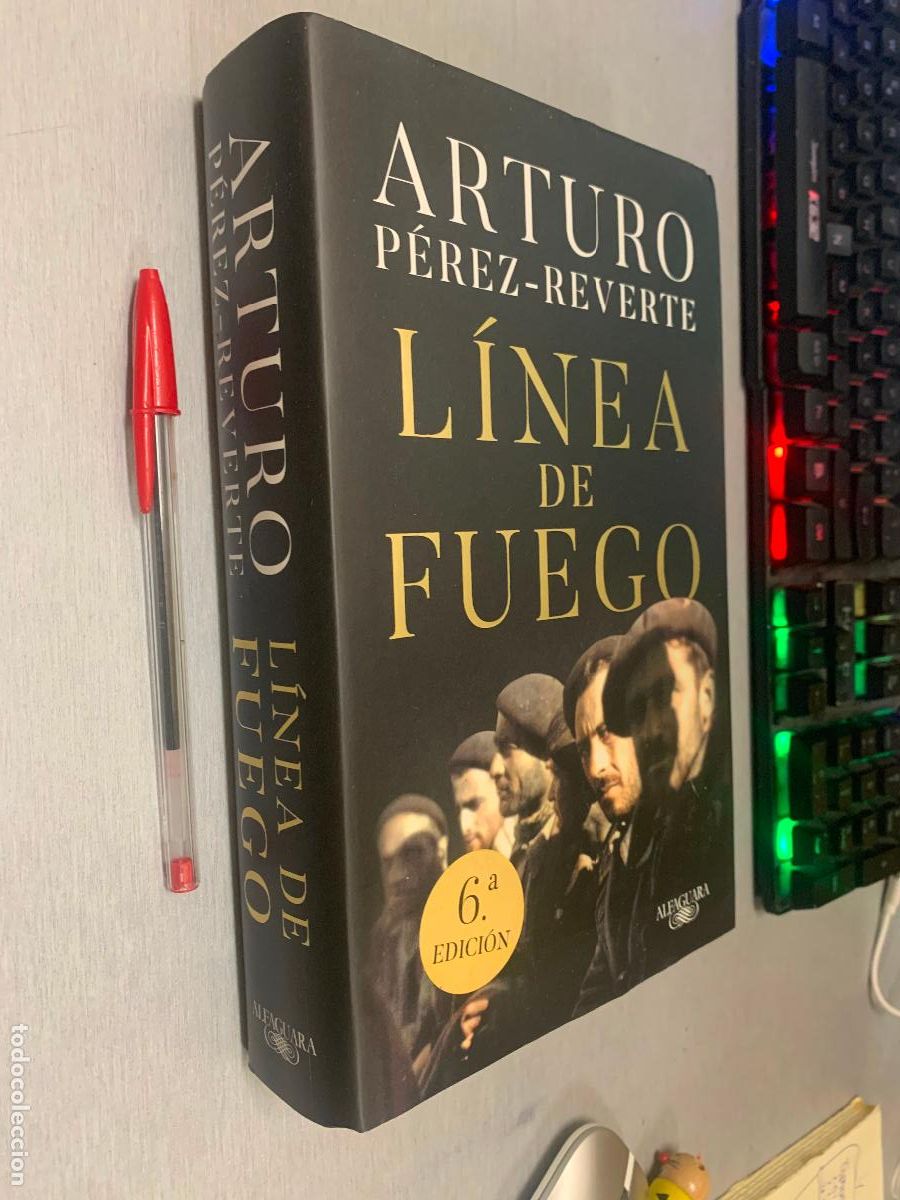 Libros de segunda mano: L&Iacute;NEA DE FUEGO / ARTURO P&Eacute;REZ-REVERTE / ALFAGUARA 2021