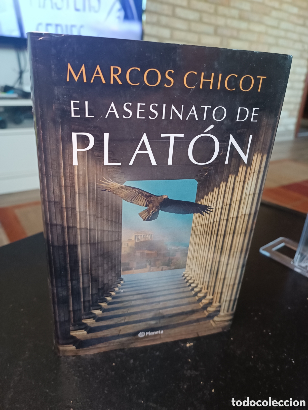 Libros de segunda mano: El asesinato de Plat&oacute;n Marcos chicot Primera edici&oacute;n octubre 2020 tapa dura