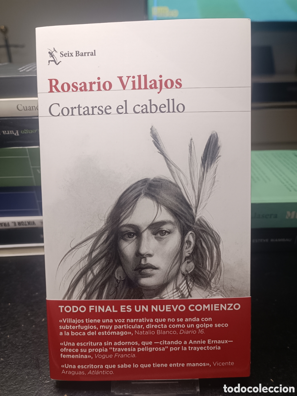 Libros de segunda mano: Cortarse el cabello rosario villajos seix barral primera edici&oacute;n 2026