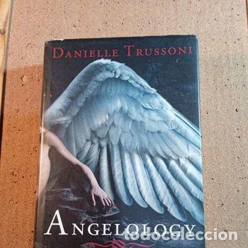 Libros de segunda mano: ANGELOGY EL LIBRO DE LAS GENERACIONES DE DANIELLE TRUSSONI