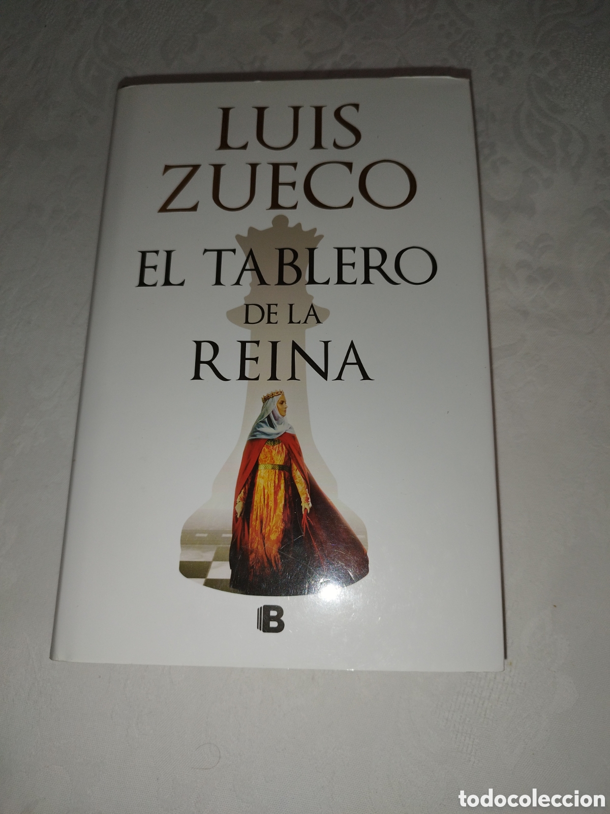 Libros de segunda mano: LUIS ZUECO: EL TABLERO DE LA REINA. ED. B, 2023 PRIMERA EDICION.