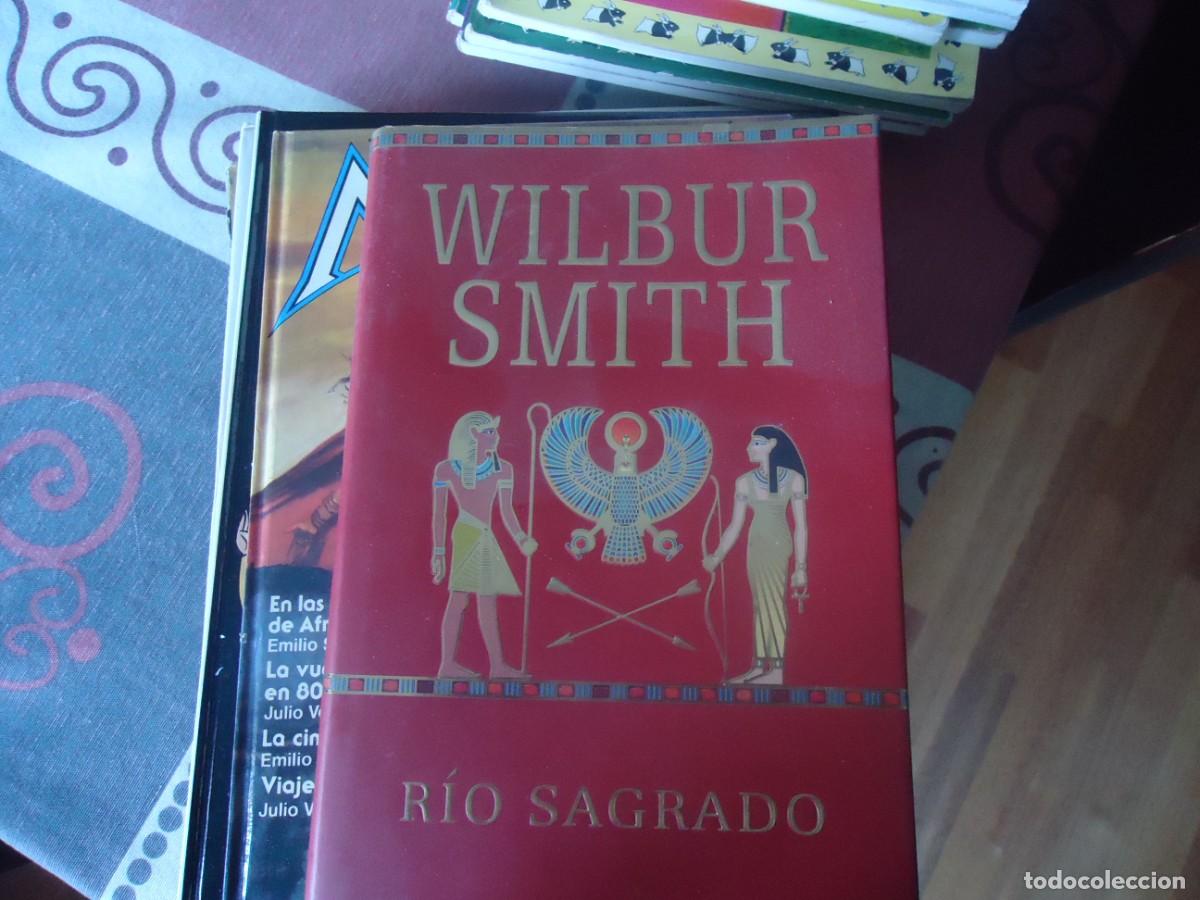 Libros de segunda mano: RIO SAGRADO DE WILBUR SMIYH