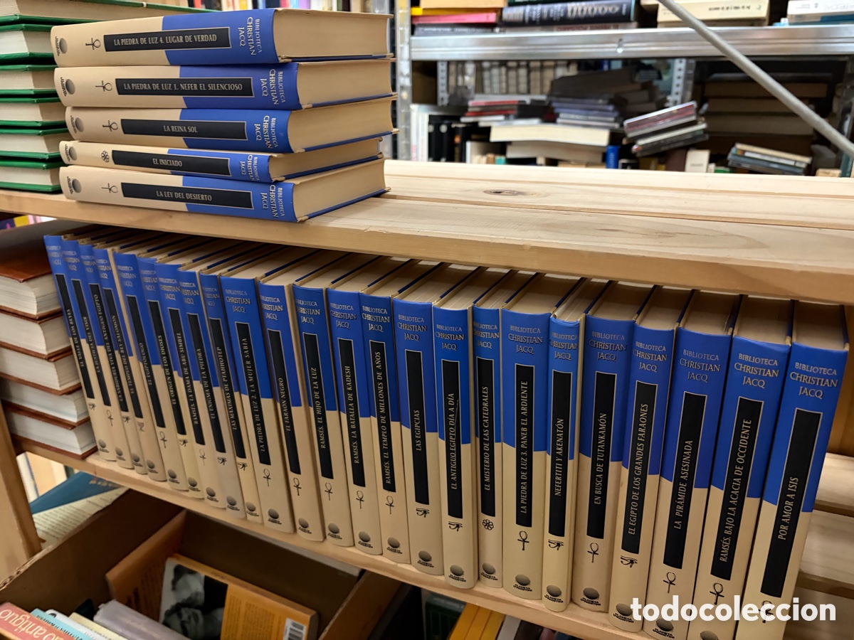 Libros de segunda mano: Lote de 29 libros en tapa dura colecci&oacute;n christian jacq