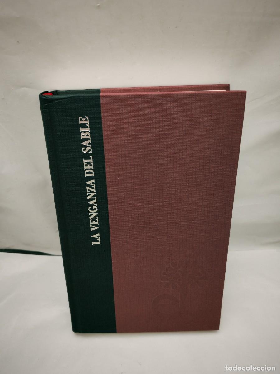 Libros de segunda mano: La venganza del sable (Primera edici&oacute;n, tapa dura sin sobrecubierta)