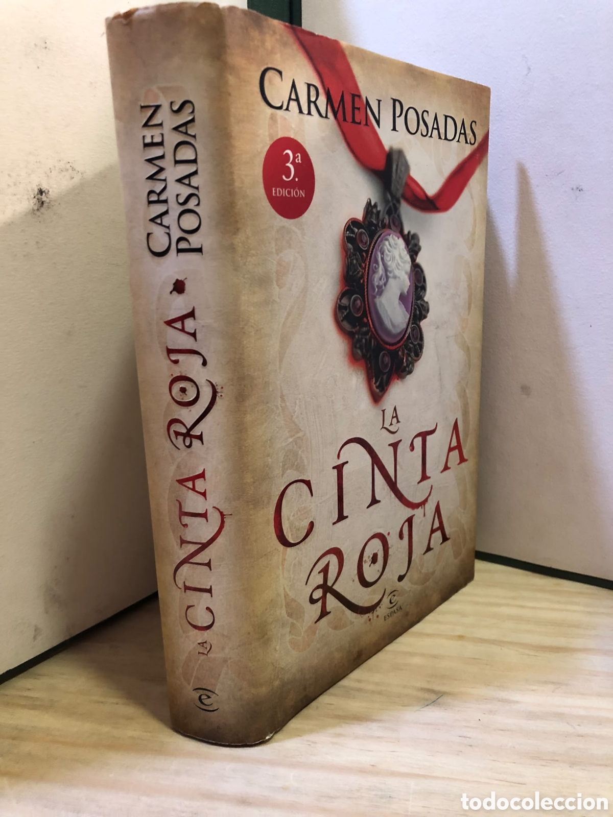 Libros de segunda mano: La cinta roja - Carmen Posadas - Foto 1