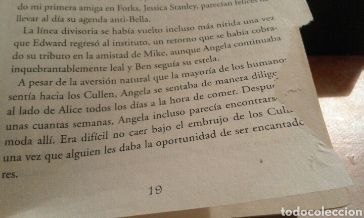 Libros de segunda mano: Eclipse. Saga Crep&uacute;sculo 3 - Stephenie Meyer - Foto 4