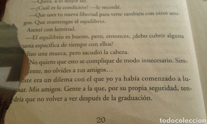 Libros de segunda mano: Eclipse. Saga Crep&uacute;sculo 3 - Stephenie Meyer - Foto 5