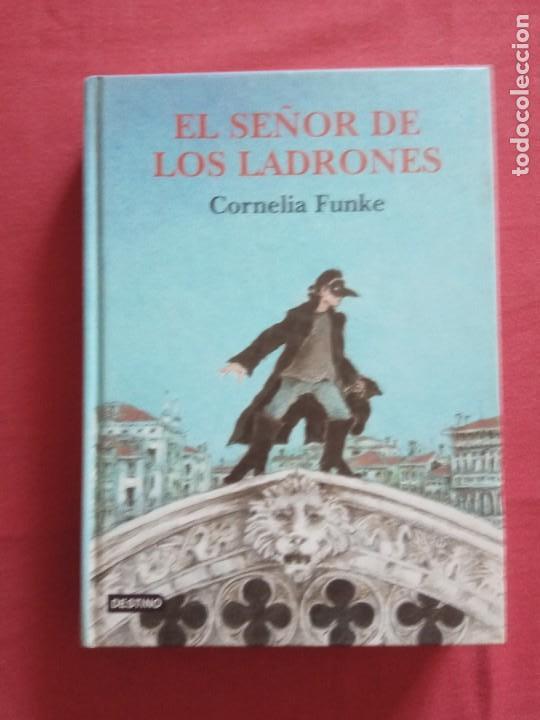 Libros de segunda mano: El se&ntilde;or de los ladrones/Cornelia Funke. - Foto 1