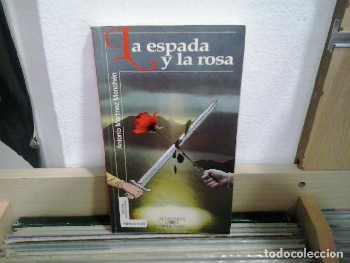 Libros de segunda mano: LMV - La espada y la rosa. Antonio Martinez Mench&eacute;n - Foto 1