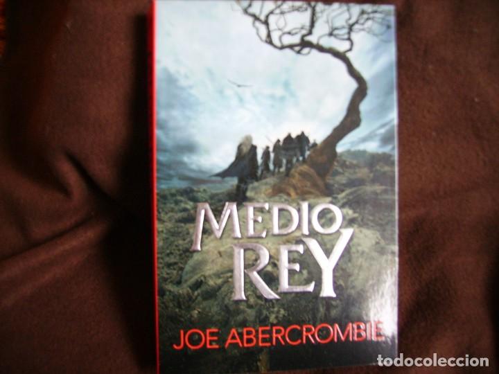 Libros de segunda mano: MEDIO REY - Foto 1