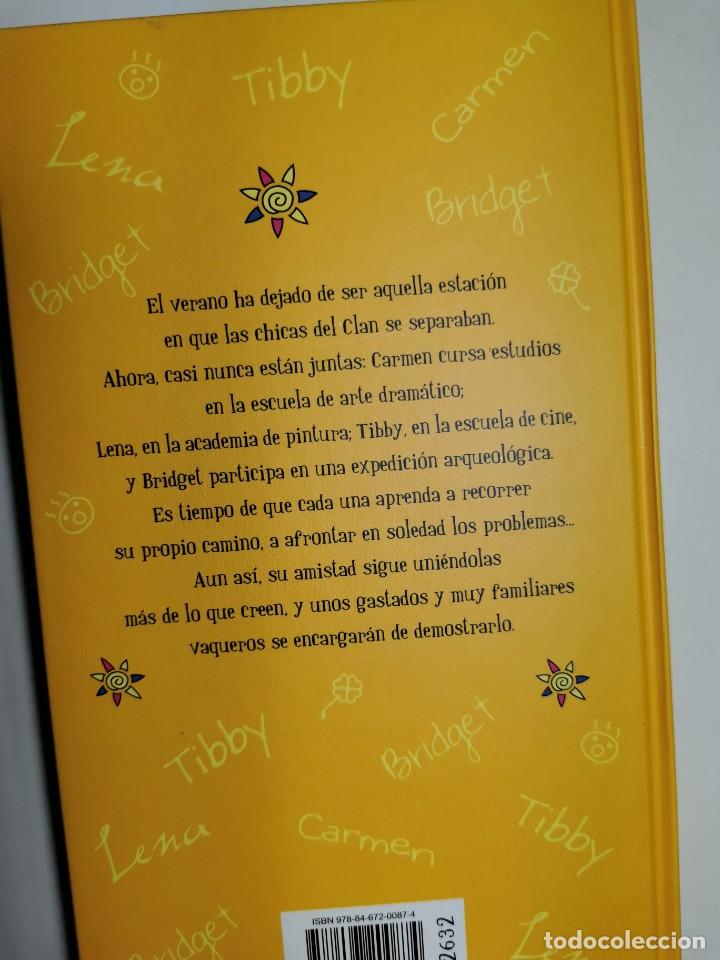 Libros de segunda mano: CUARTO VERANO EN VAQUEROS (ANN BRASHARES) - Foto 2