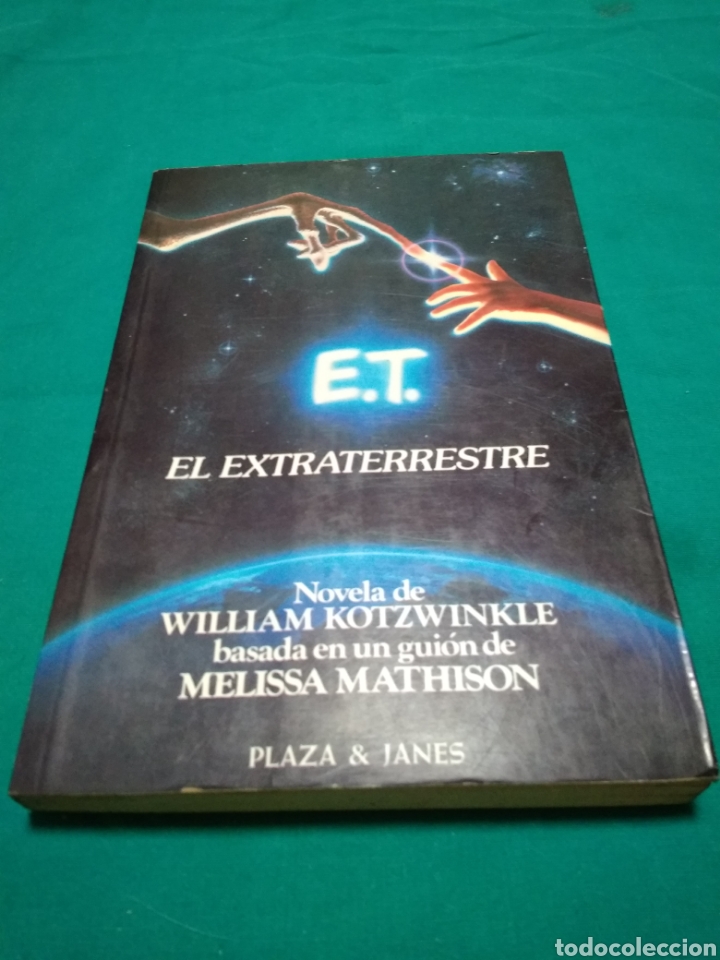 Libro de ET el extraterrestre