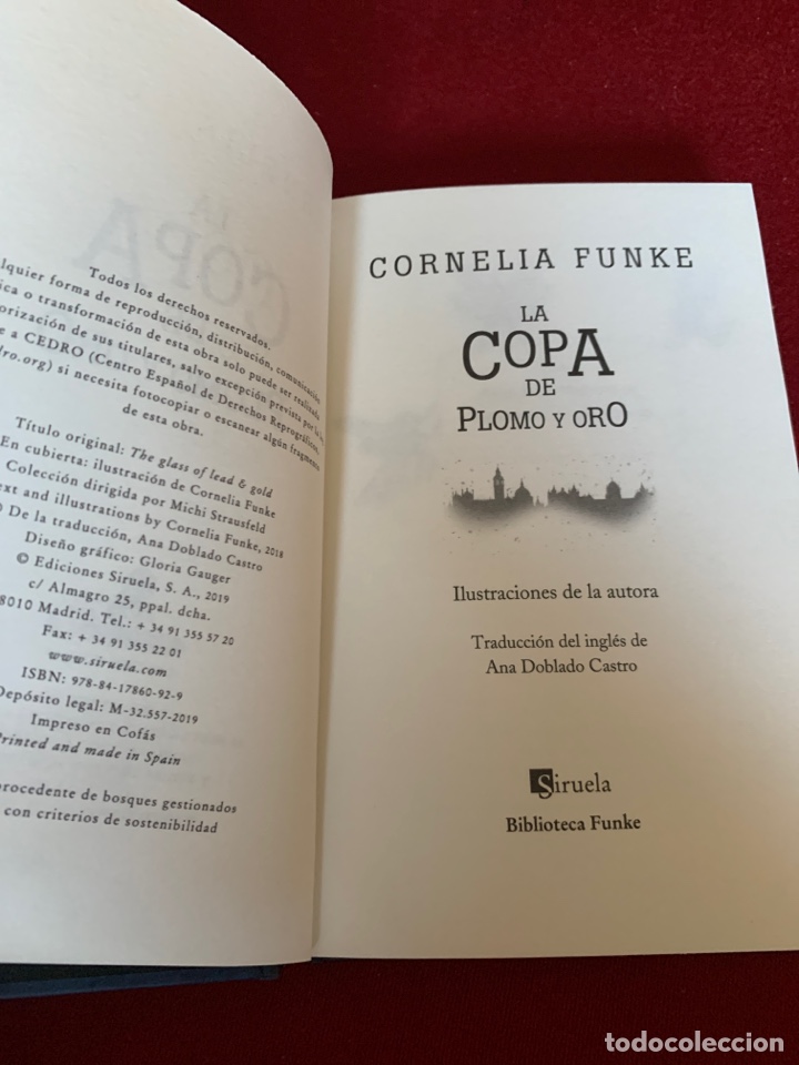Libros de segunda mano: La copa de plomo y oro. Cornelia Funke. - Foto 5