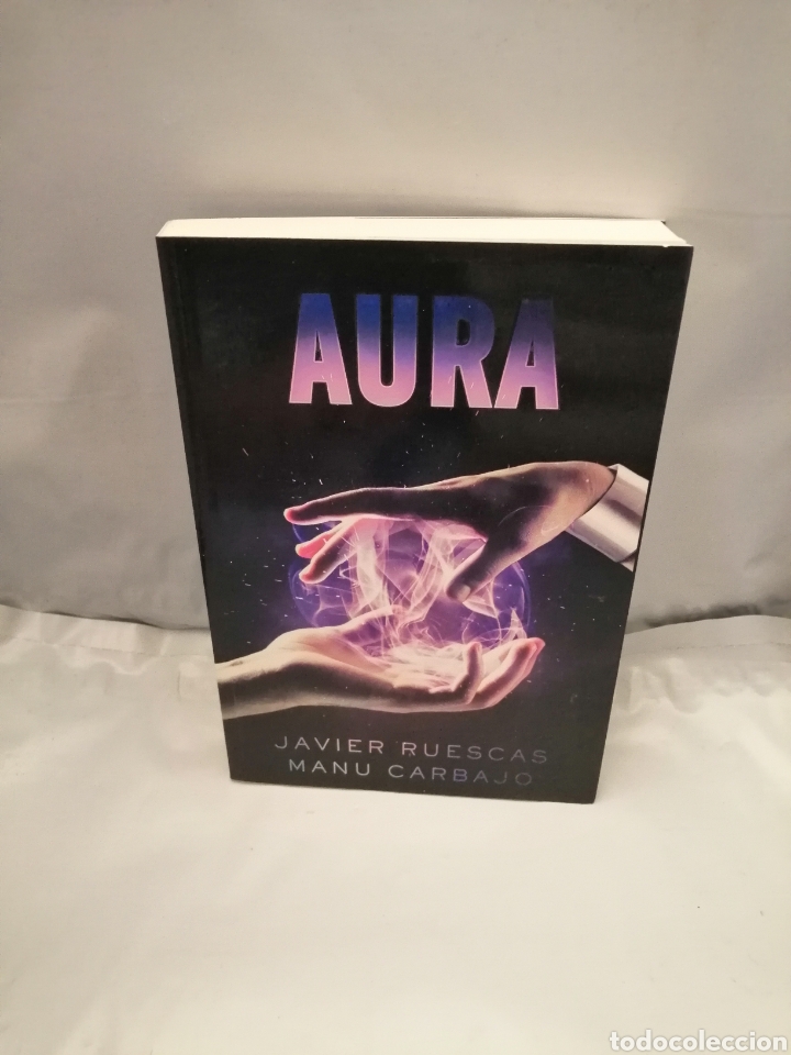 Gebrauchte B&uuml;cher: AURA (DEDICATORIA Y FIRMA AUT&Oacute;GRAFA DE AUTORES) PRIMERA EDICI&Oacute;N