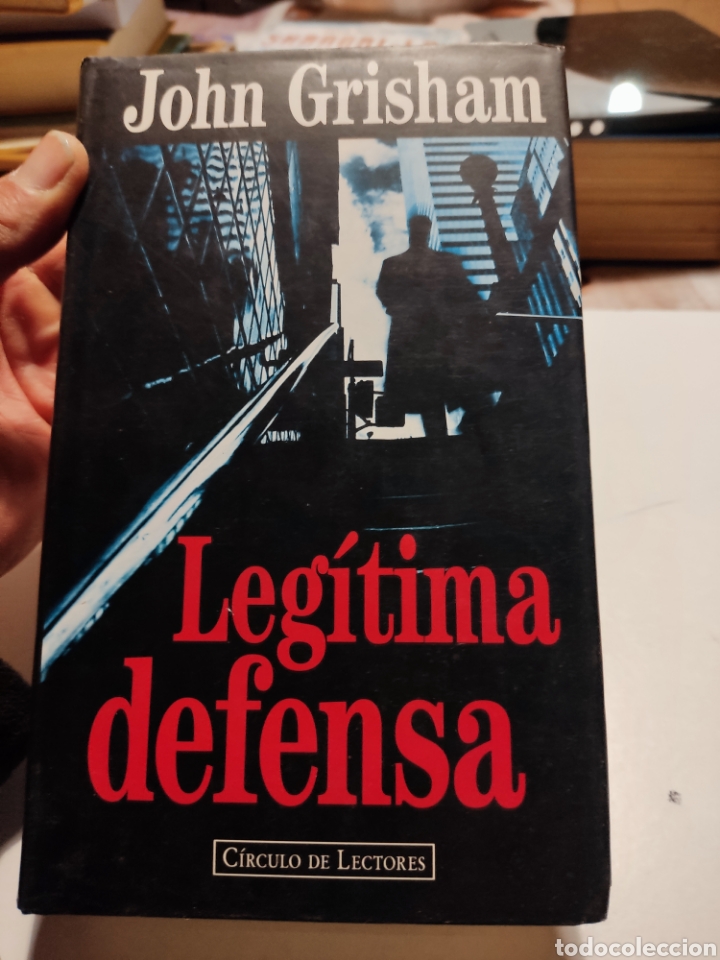 Libros de segunda mano: Libro leg&iacute;tima defensa de John Grisham - Foto 1