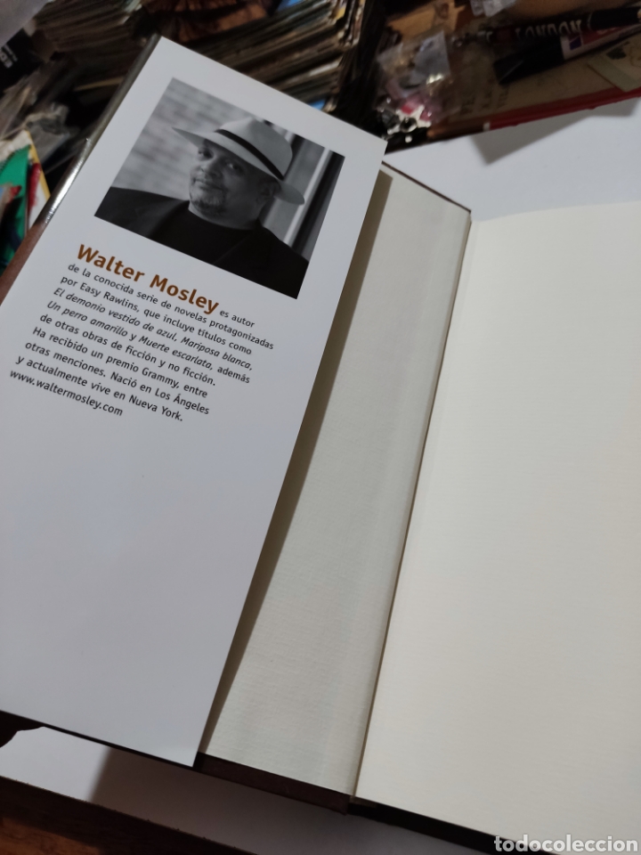 Libros de segunda mano: Libro El caso Brown de Walter Mosley - Foto 2