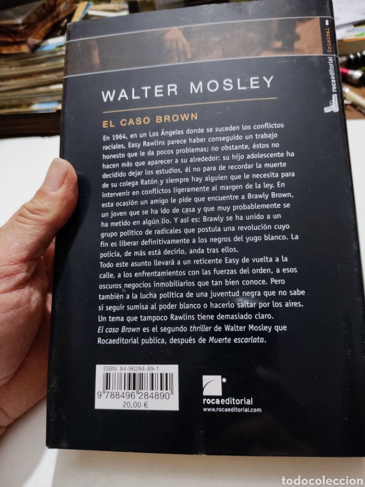Libros de segunda mano: Libro El caso Brown de Walter Mosley - Foto 4