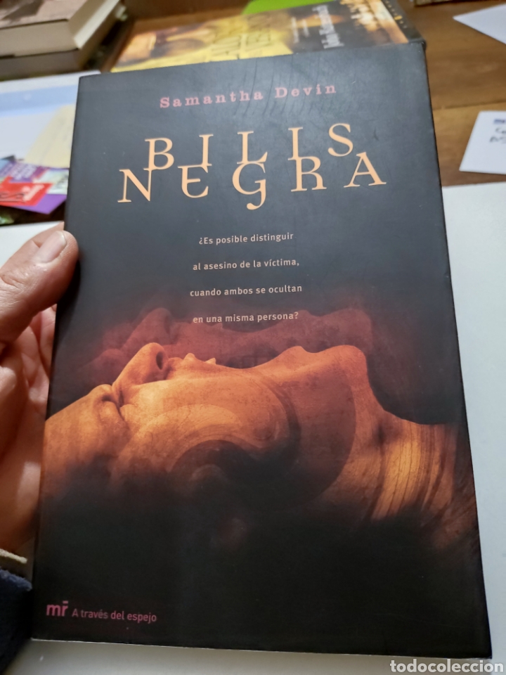Libros de segunda mano: Libro bilis negra de Samantha Devin - Foto 1