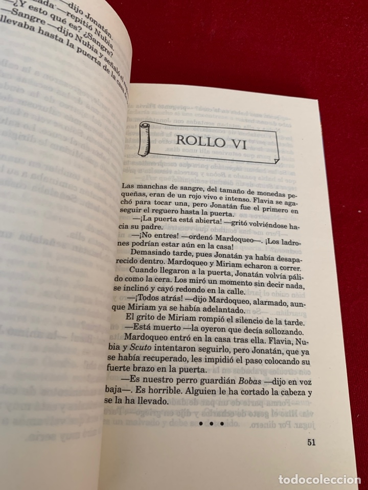 Libros de segunda mano: Ladrones en el foro. Caroline Lawrence. - Foto 8