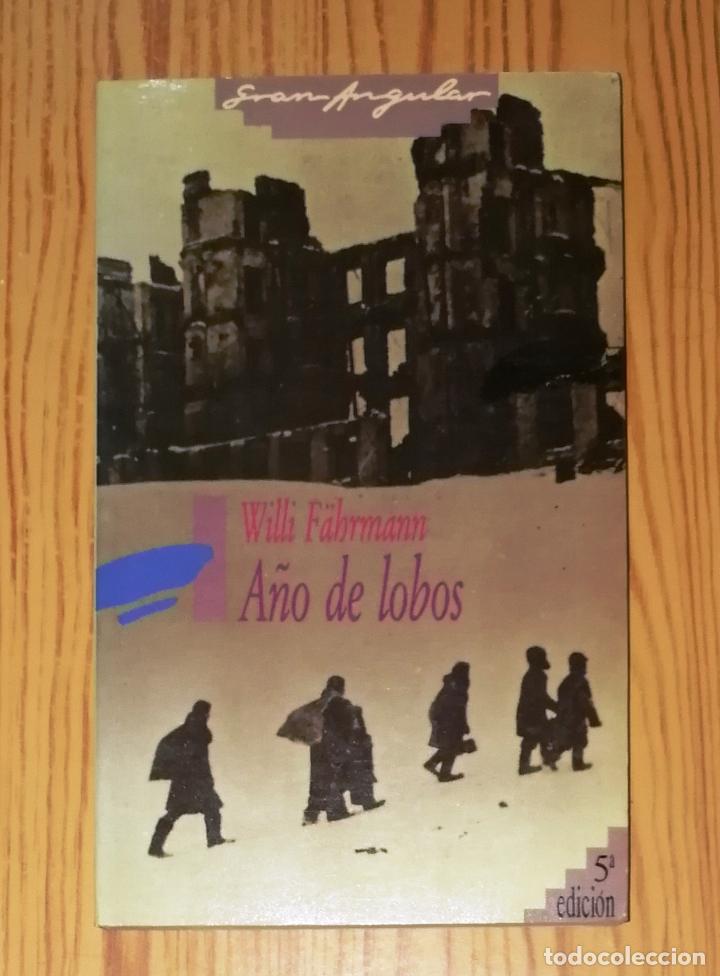Libros de segunda mano: F&Auml;HRMANN, Willi. A&ntilde;o de lobos (Gran Angular ; 21). - Ediciones SM, 1988 - Foto 1