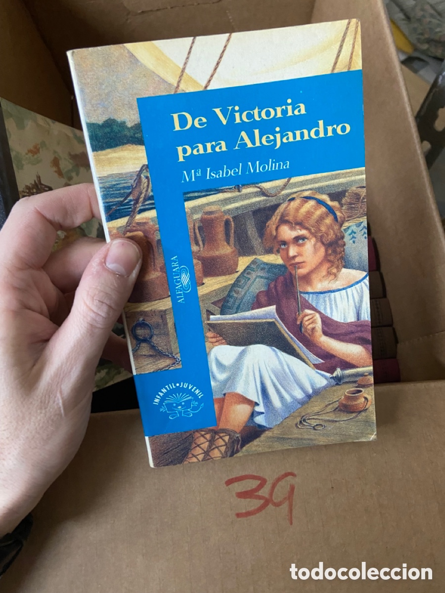 Libri di seconda mano: Caja39 De Victoria para Alejandro M&deg; Isabel Molina