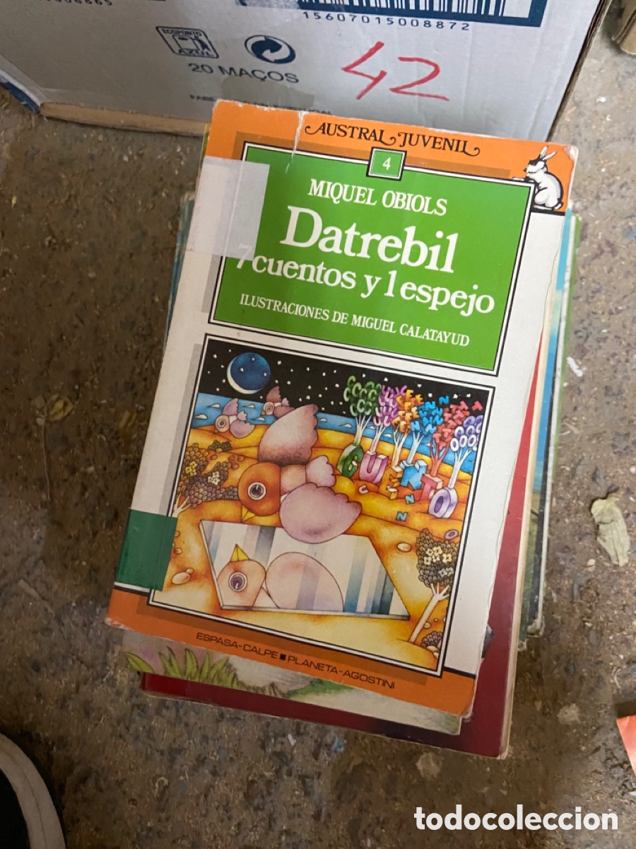 Libri di seconda mano: Caja42 MIQUEL OBIOLS Datrebil 7 cuentos y lespejo ILUSTRACIONES DE MIGUEL CALATAYUD