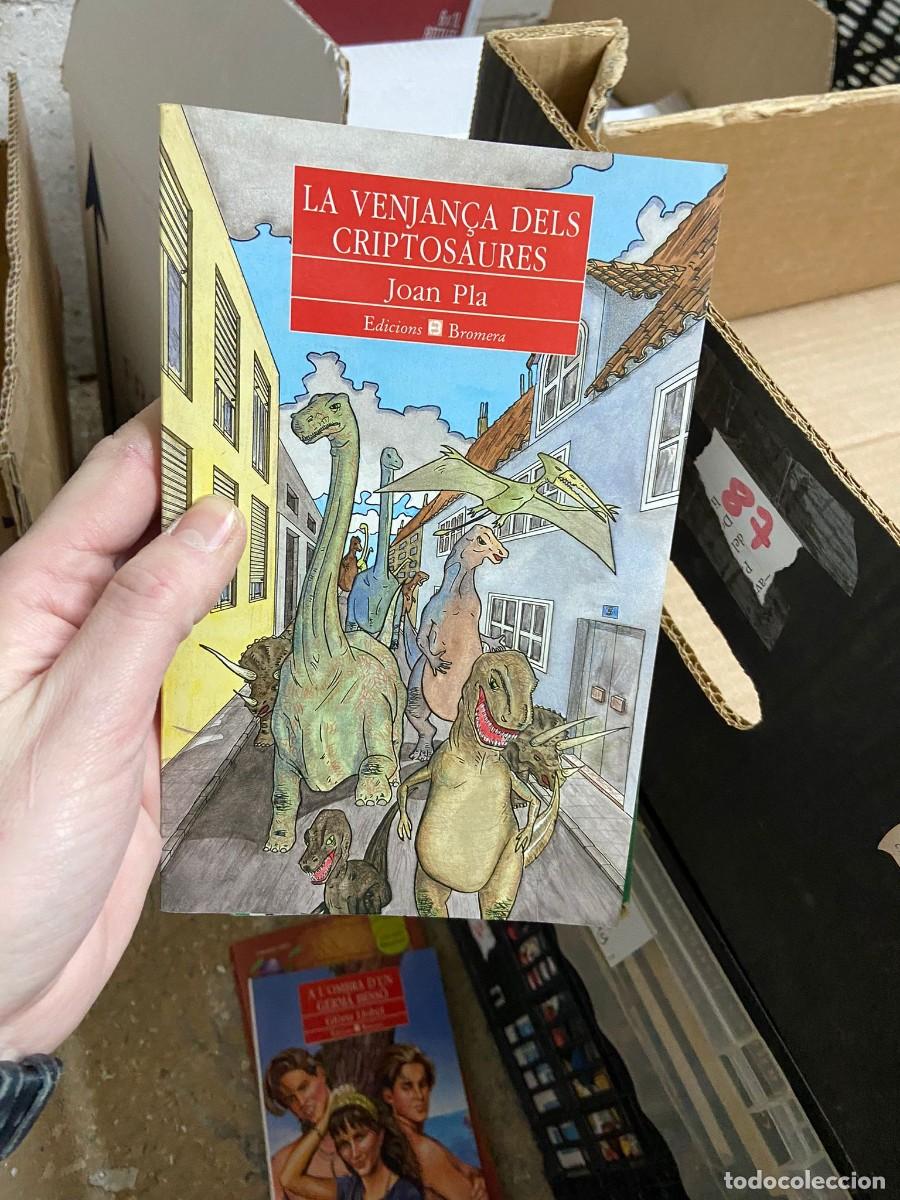 Libros de segunda mano: CAJA87 LA ENGAN&Ccedil;A DELS CRIPTOSAURES, JOAN PLA - Foto 1