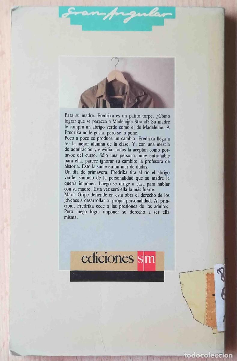 Libros de segunda mano: El abrigo verde (Mar&iacute;a Gripe) Gran Angular SM - Foto 3