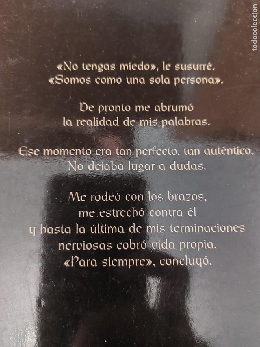 Libros de segunda mano: Amanecer - Stephenie Meyer - Foto 2