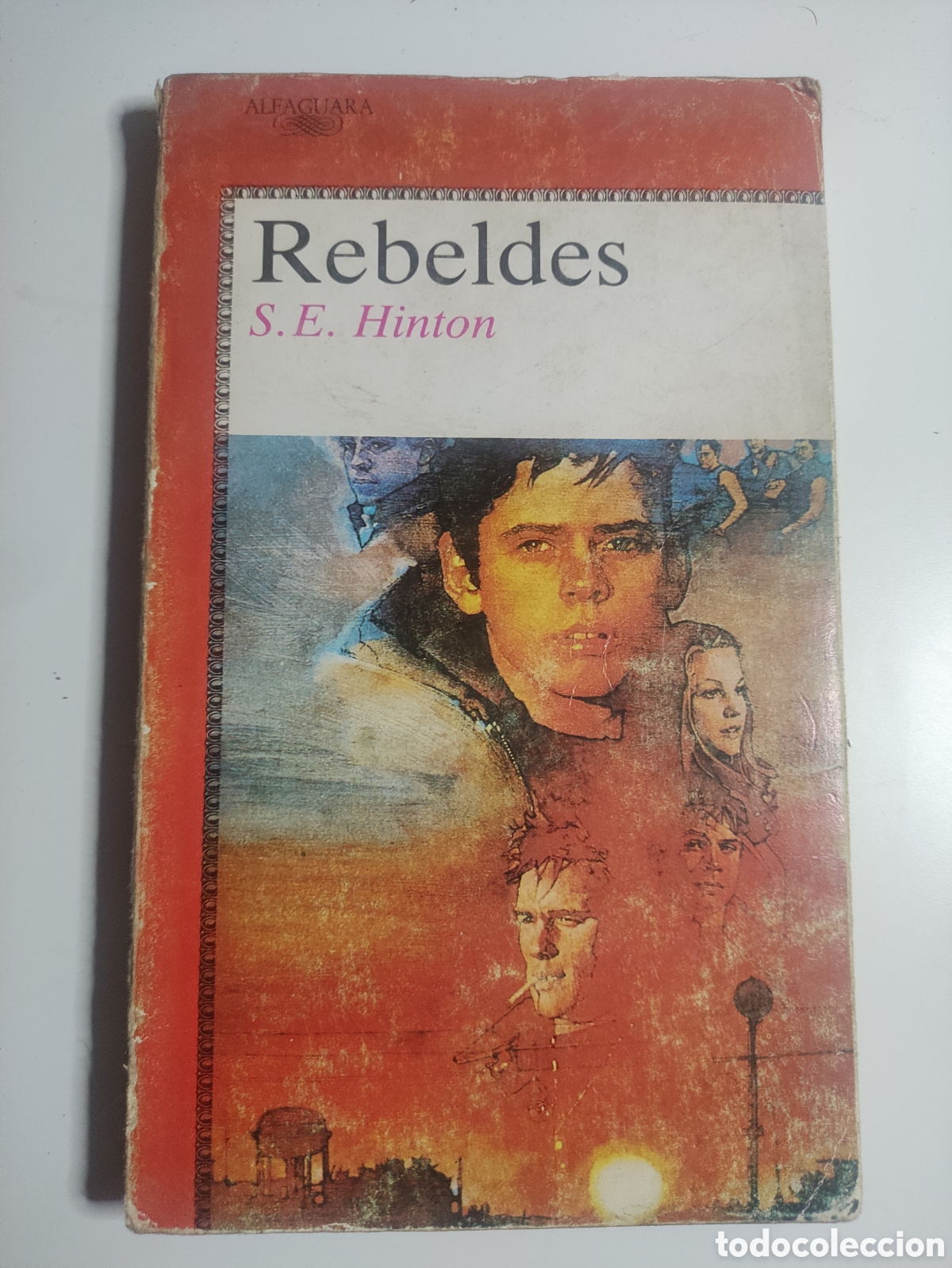 Libros de segunda mano: Rebeldes/S.E.Hinton - Foto 1