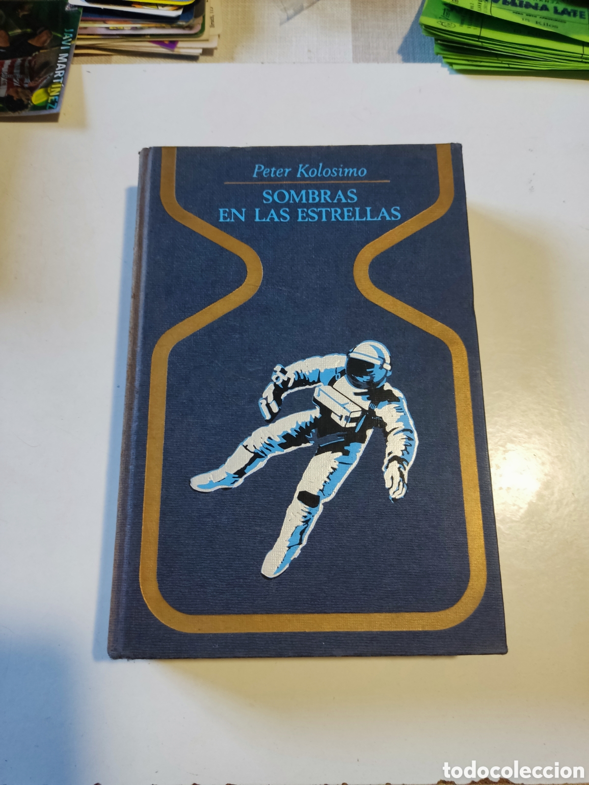 Libros de segunda mano: Libro sombras en las estrellas de Peter Kolosimo - Foto 1