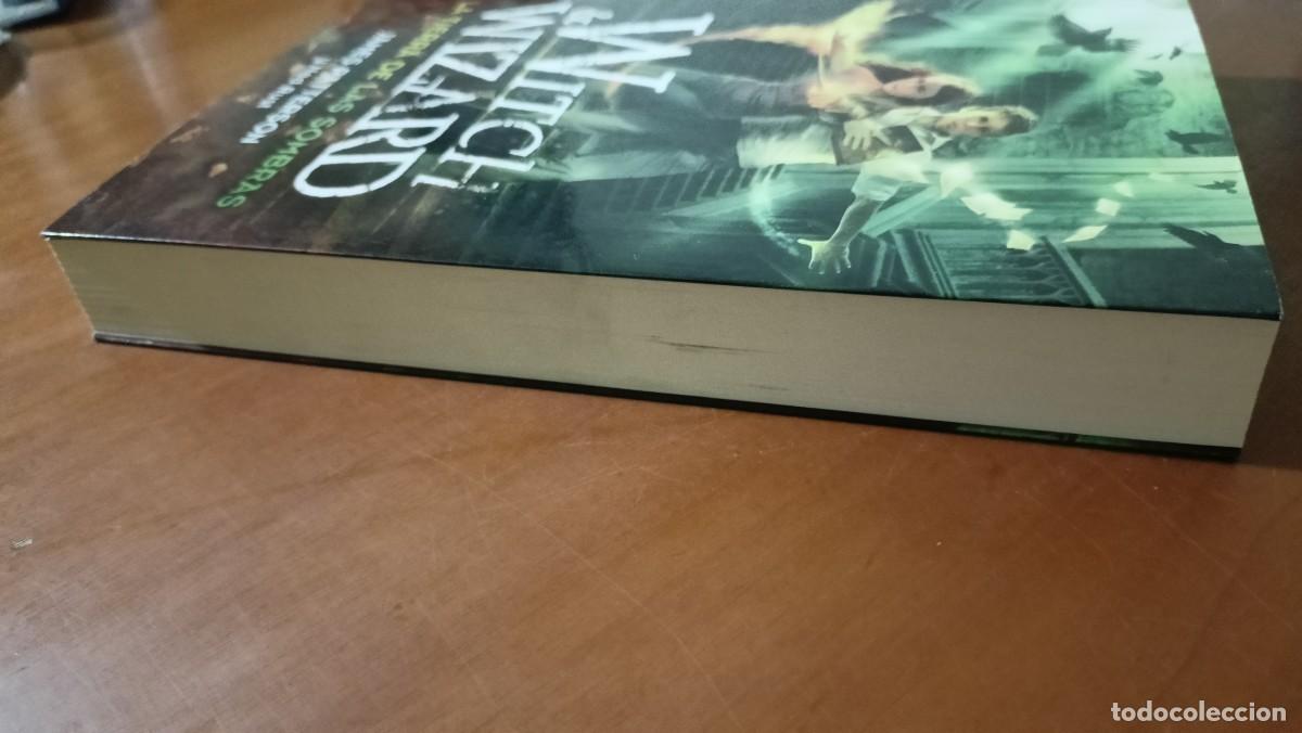 Libros de segunda mano: Witch & Wizard. La tierra de las sombras - James Patterson y Ned Rust - Foto 4