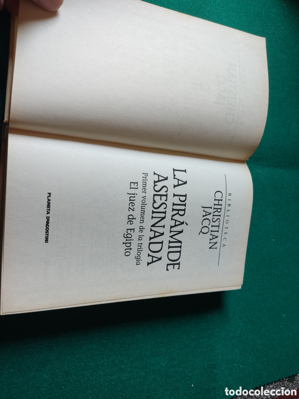 Libros de segunda mano: Libro La pir&aacute;mide asesinada de Christian Jacq - Foto 2