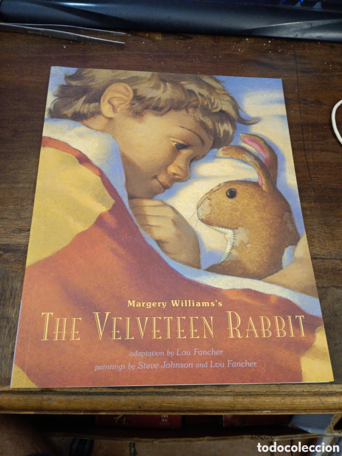 Libri di seconda mano: THE VELVETEEN RABBITT. MARGERY WILLIAMS'S. POCKET BOOKS. CHINA, 2204