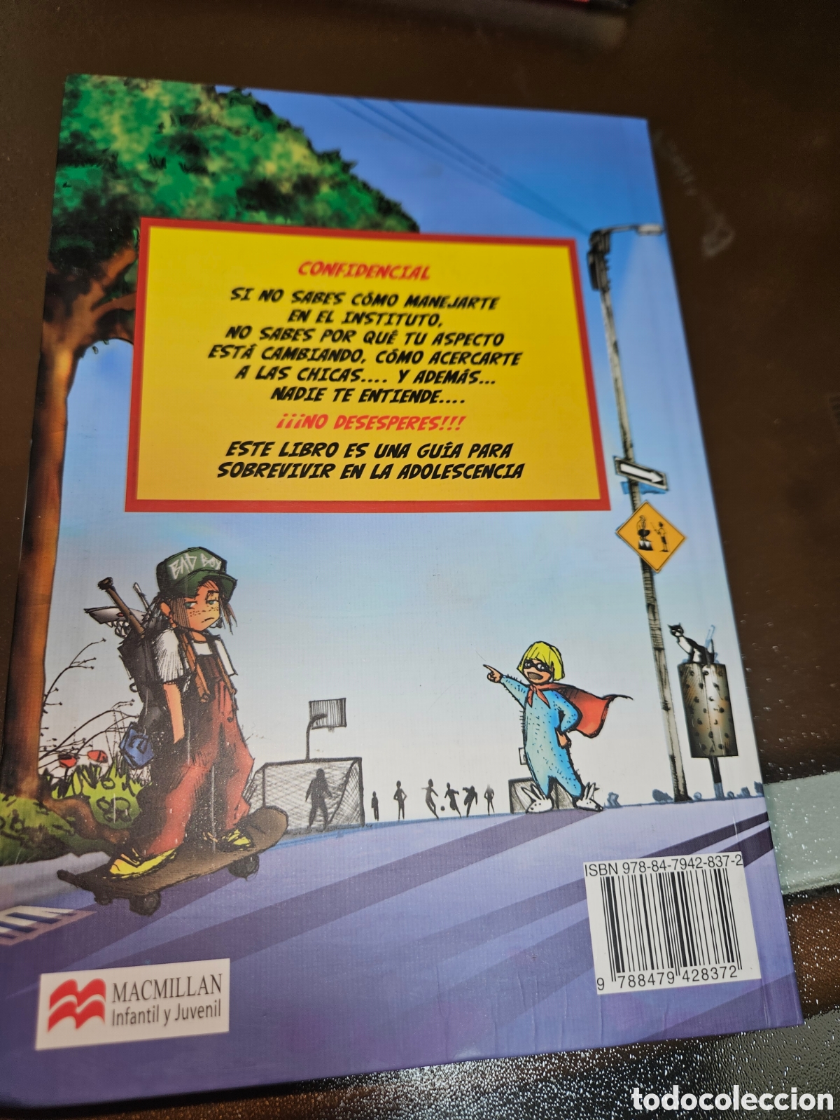 Libros de segunda mano: Fuera de Control , comic libro adolestentes - Foto 2