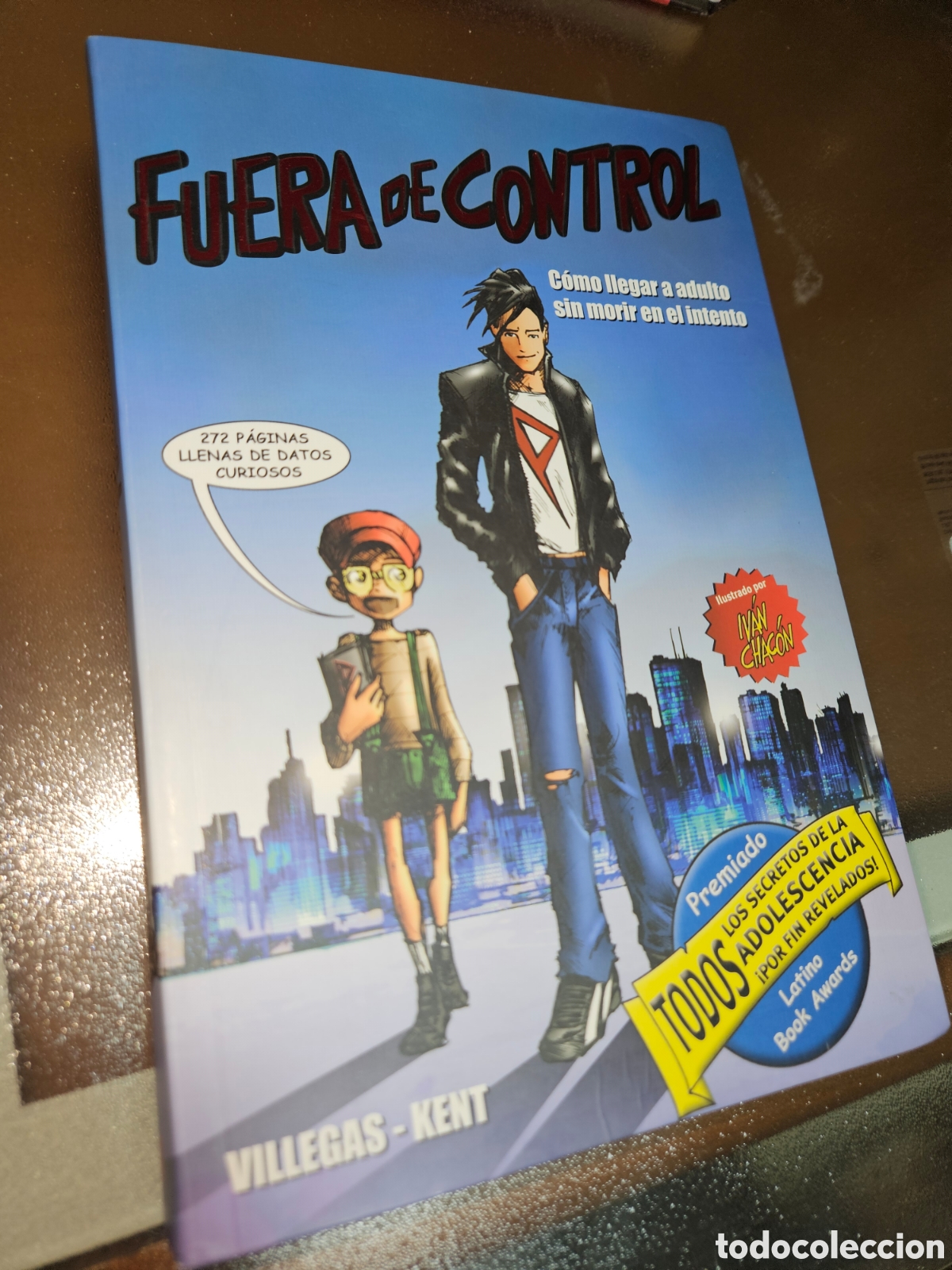 Libros de segunda mano: Fuera de Control , comic libro adolestentes - Foto 1
